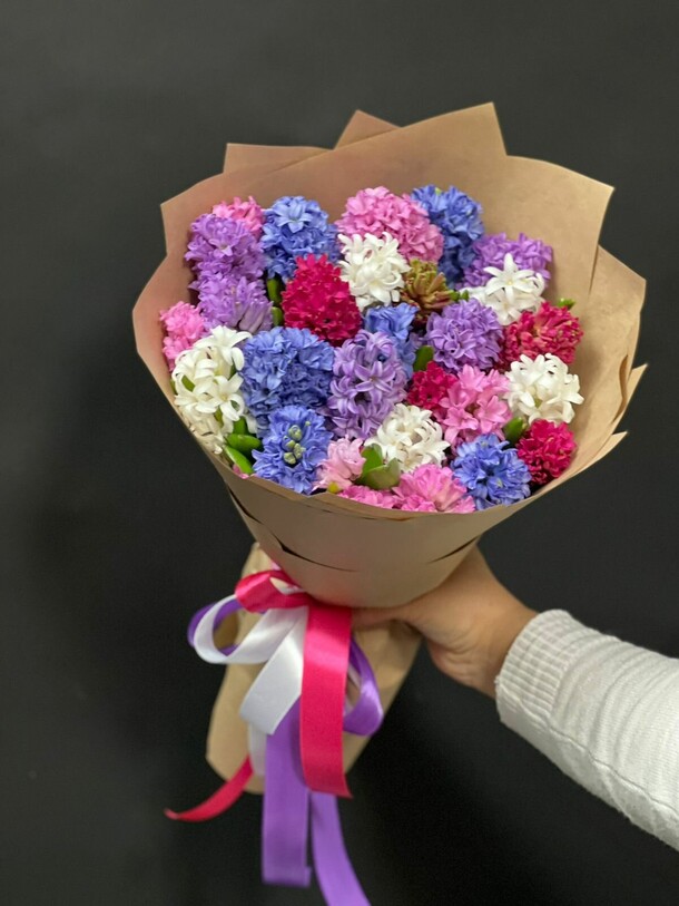 Гиацинт, артикул F1177319 - 9430 рублей, доставка по городу. Flawery - доставка цветов