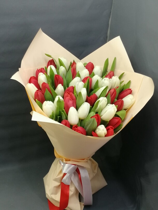 Тюльпаны микс, артикул F1177752 - 15439 рублей, доставка по городу. Flawery - доставка цветов