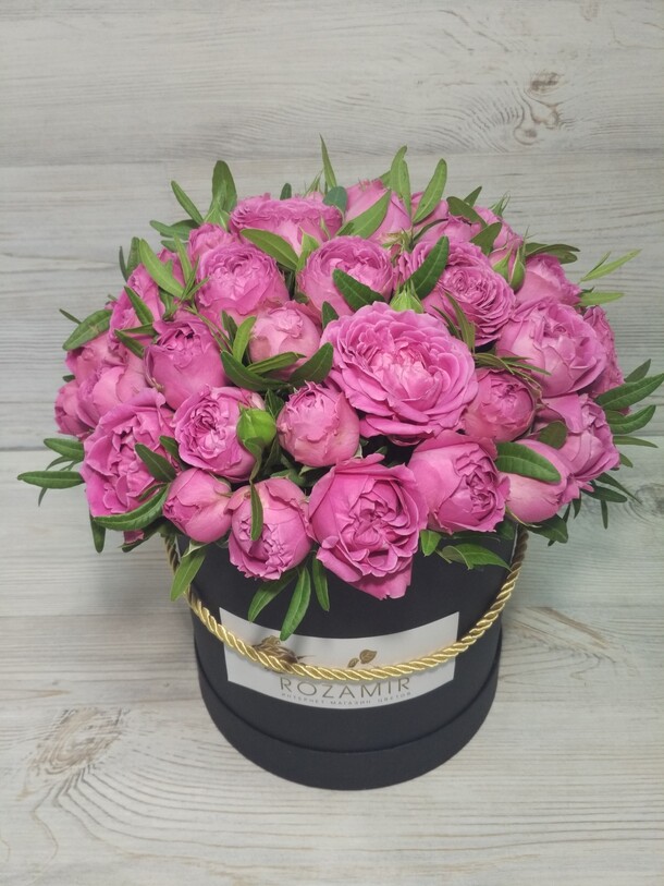 Бабблз в шляпных коробках, артикул F11880 - 8469 рублей, доставка по городу. Flawery - доставка цветов