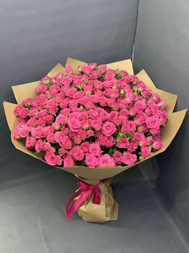 Кустовая роза, артикул F1211227 - 18447 рублей, доставка по городу. Flawery - доставка цветов