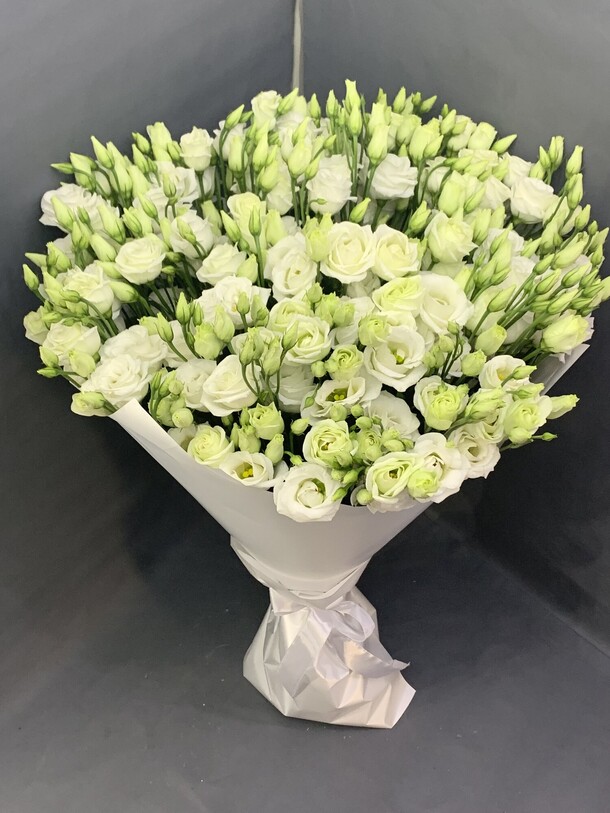 Эустома белая, артикул F1211228 - 10999 рублей, доставка по городу. Flawery - доставка цветов