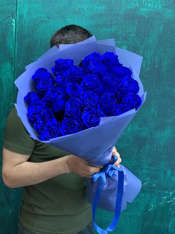 Роза синяя, артикул F1290634 - 13999 рублей, доставка по городу. Flawery - доставка цветов