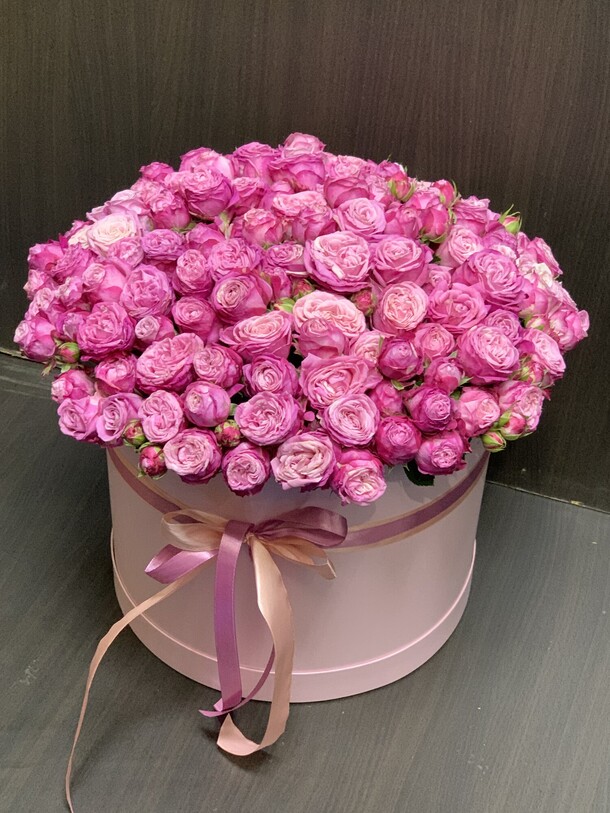 Пионовидные розы в коробке, артикул F1337491 - 20899 рублей, доставка по городу. Flawery - доставка цветов