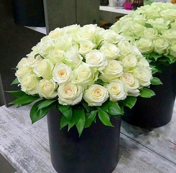 Коробка с розами, артикул F17065 - 13309 рублей, доставка по городу. Flawery - доставка цветов