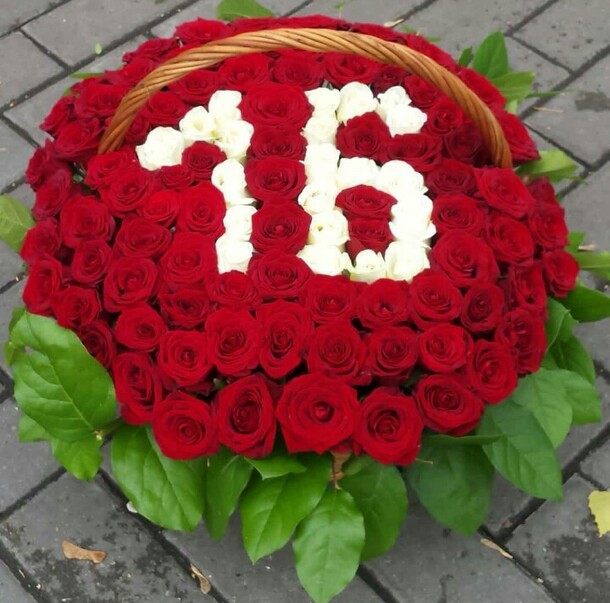 Корзина с розами, артикул F20069 - 26619 рублей, доставка по городу. Flawery - доставка цветов