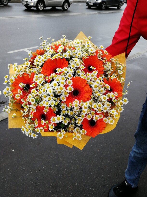 Оригинальный букет, артикул F20104 - 10628 рублей, доставка по городу. Flawery - доставка цветов