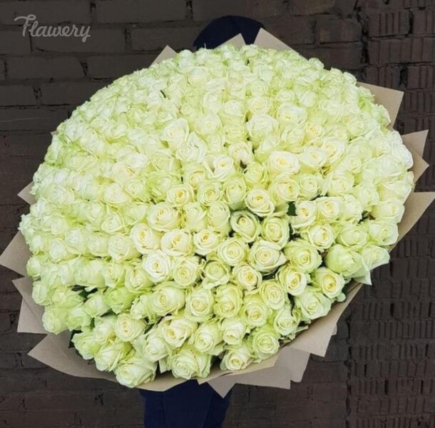 Букет из 301 белых роз., артикул F23353 - 80526 рублей, доставка по городу. Flawery - доставка цветов