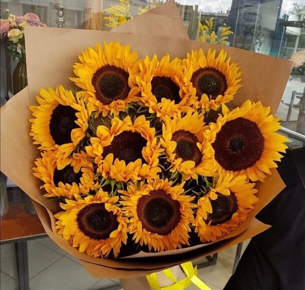 Подсолнух, артикул F82028 - 6599 рублей, доставка по городу. Flawery - доставка цветов