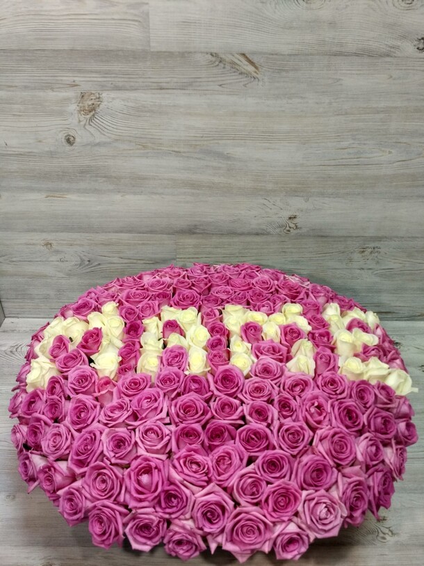 Роза для любимой мамы, артикул F9461 - 56511 рублей, доставка по городу. Flawery - доставка цветов