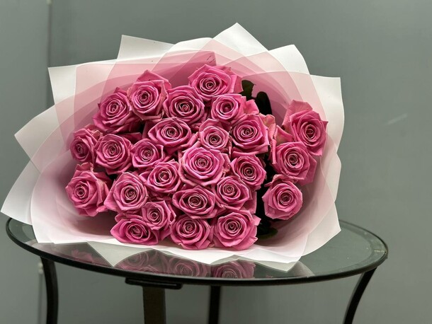 Букет из 29 розовых роз, артикул F1220626 - 6000 рублей, доставка по городу. Flawery - доставка цветов