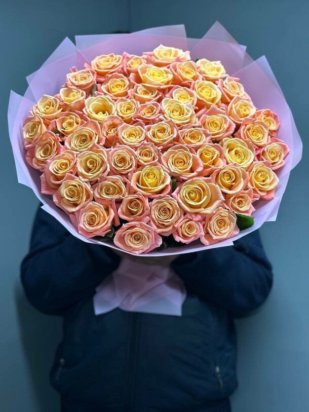 Букет из 51 "мисс пигги", артикул F1220653 - 11000 рублей, доставка по городу. Flawery - доставка цветов