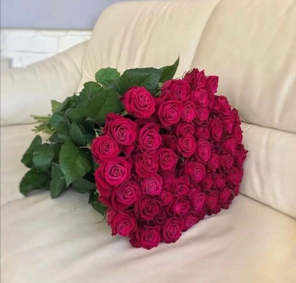 Букет розы 51, артикул F1168751 - 11879 рублей, доставка по городу. Flawery - доставка цветов