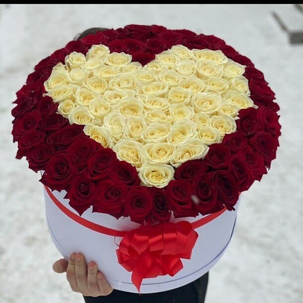 101 сердце 🧡, артикул F1168756 - 24908 рублей, доставка по городу. Flawery - доставка цветов