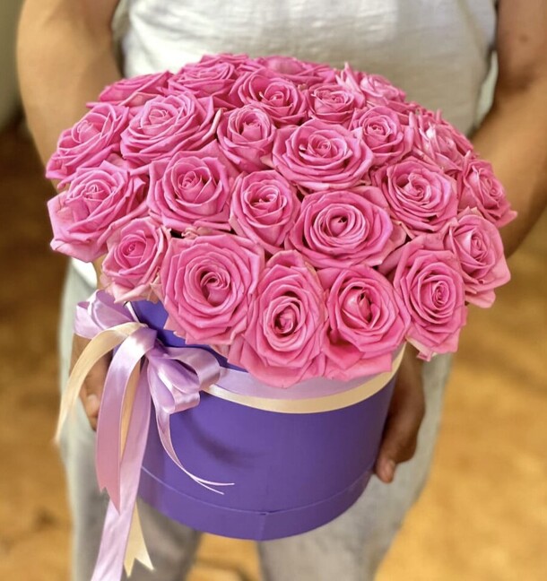 Роза аква, артикул F1199305 - 7699 рублей, доставка по городу. Flawery - доставка цветов