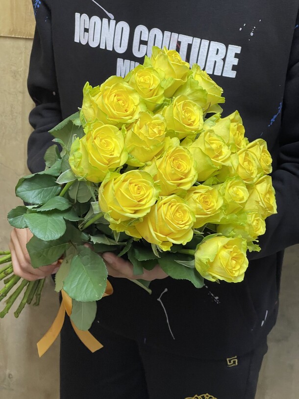 Желтые розы, артикул F1213515 - 4069 рублей, доставка по городу. Flawery - доставка цветов