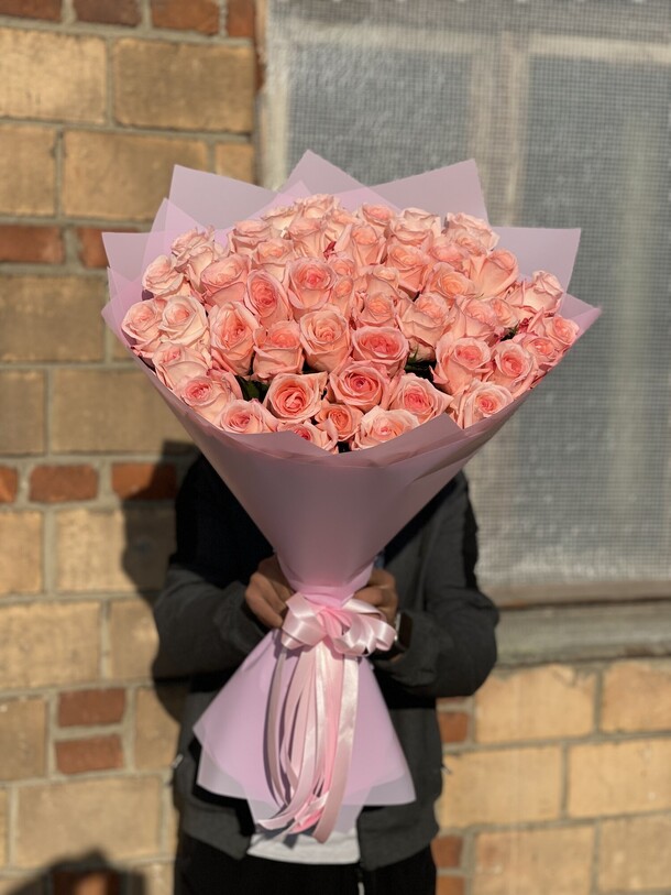 Эквадор, артикул F1214796 - 21999 рублей, доставка по городу. Flawery - доставка цветов