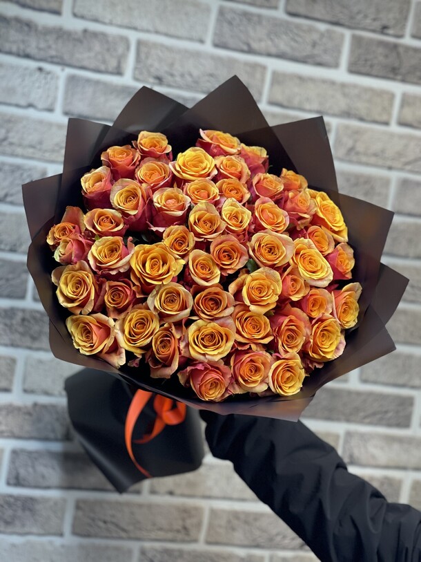 Роза испания, артикул F1215125 - 14520 рублей, доставка по городу. Flawery - доставка цветов