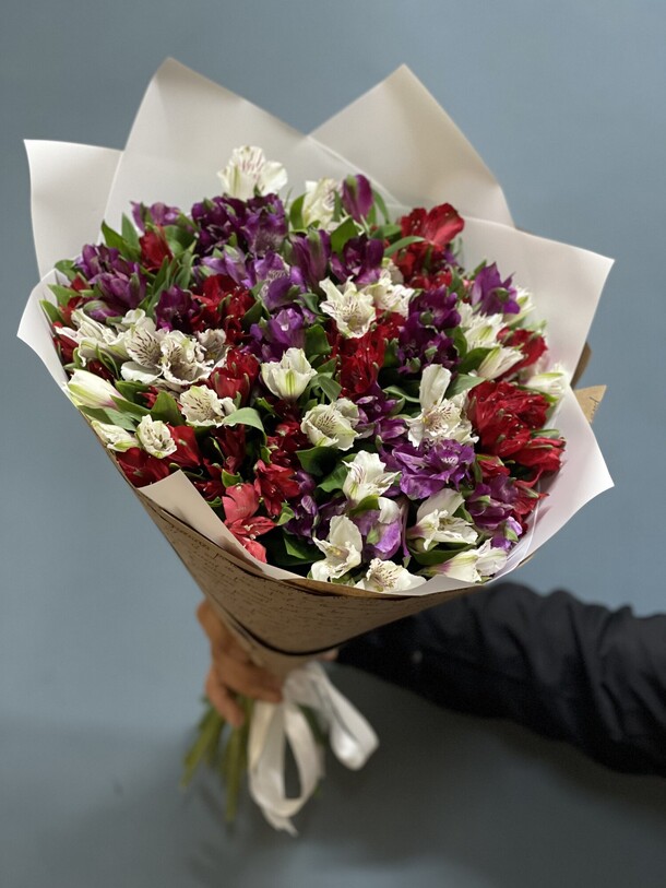 Альстромерия, артикул F1223954 - 6364 рублей, доставка по городу. Flawery - доставка цветов