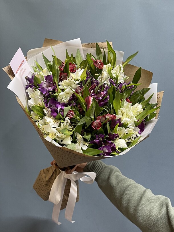 Альстромерия, артикул F1233706 - 4399 рублей, доставка по городу. Flawery - доставка цветов