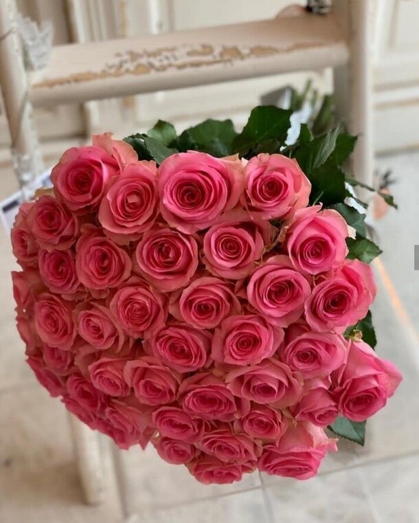 Розы, артикул F1241434 - 11769 рублей, доставка по городу. Flawery - доставка цветов