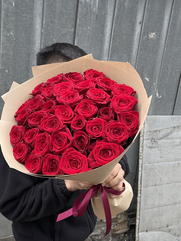 Роза, артикул F1271545 - 7369 рублей, доставка по городу. Flawery - доставка цветов