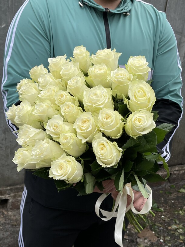 Роза эквадор, артикул F1274792 - 7039 рублей, доставка по городу. Flawery - доставка цветов