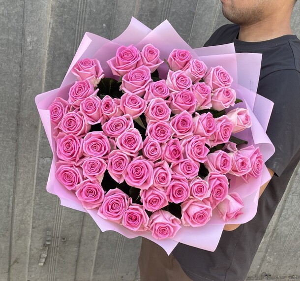 51 роза аква, артикул F1287950 - 12539 рублей, доставка по городу. Flawery - доставка цветов