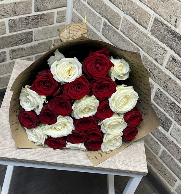 Роза микс, артикул F1288290 - 5499 рублей, доставка по городу. Flawery - доставка цветов