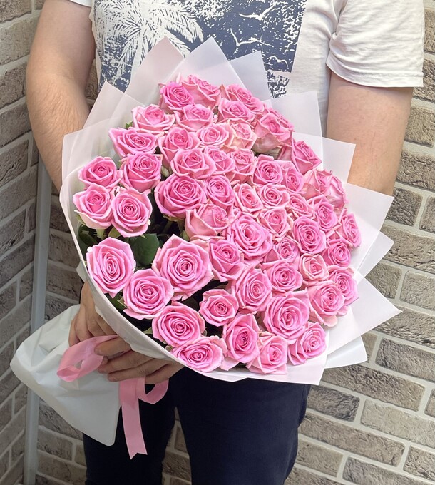 Роза розовая, артикул F1305134 - 12099 рублей, доставка по городу. Flawery - доставка цветов