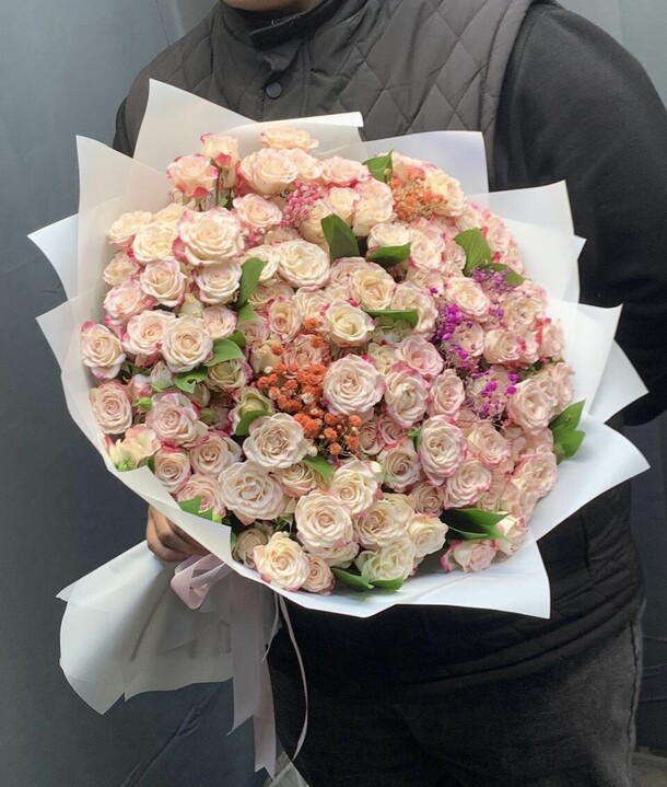 Кения, артикул F1418349 - 10999 рублей, доставка по городу. Flawery - доставка цветов