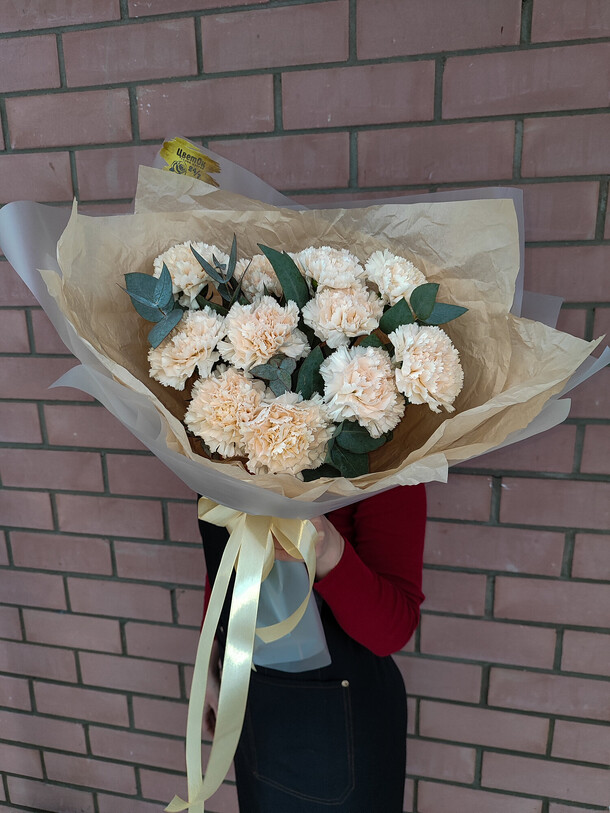 Букет из 11 диантусов, артикул F1239305 - 4816 рублей, доставка по городу. Flawery - доставка цветов