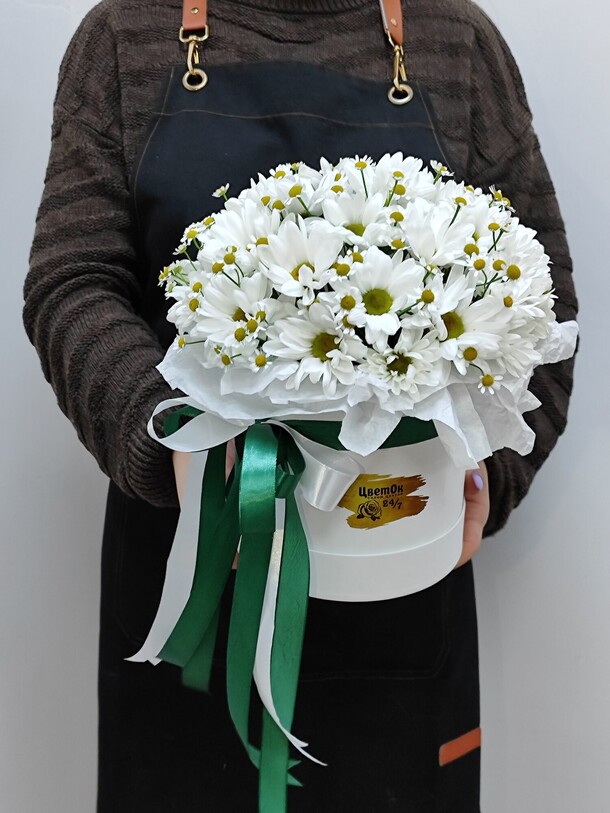 Цветочная композиция, артикул F1240326 - 5782 рублей, доставка по городу. Flawery - доставка цветов