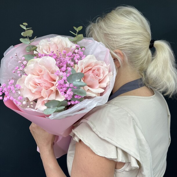 Букет без повода, артикул F1296881 - 3350 рублей, доставка по городу. Flawery - доставка цветов