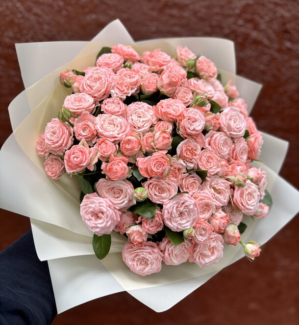 Букет пионовидных роз, артикул F1306059 - 8550 рублей, доставка по городу. Flawery - доставка цветов