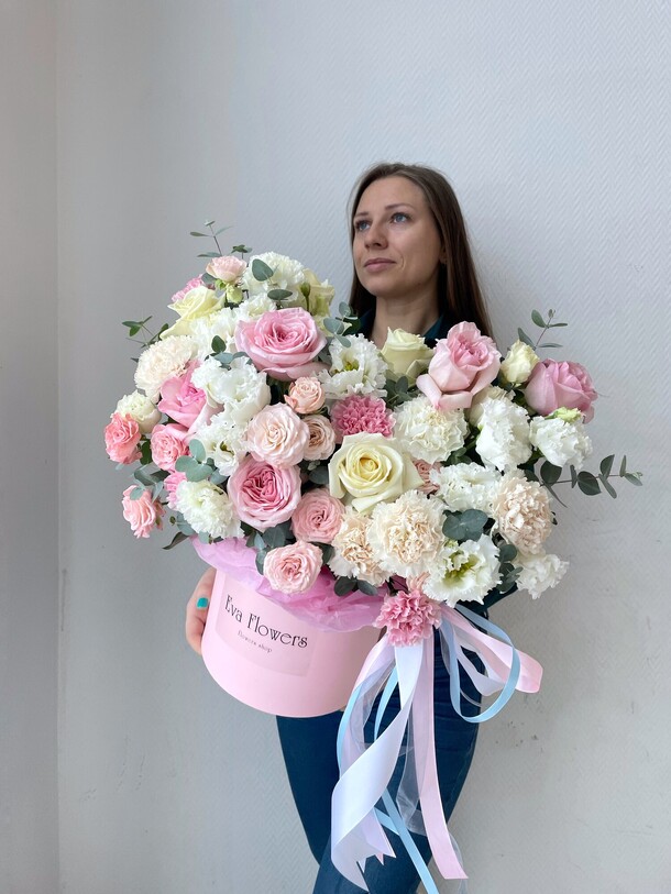 Авторская композиция, артикул F1174666 - 14190 рублей, доставка по городу. Flawery - доставка цветов