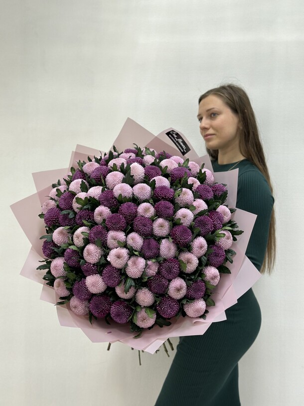 Сногсшибательный букет  хризантем мамокко, артикул F1238021 - 43670 рублей, доставка по городу. Flawery - доставка цветов