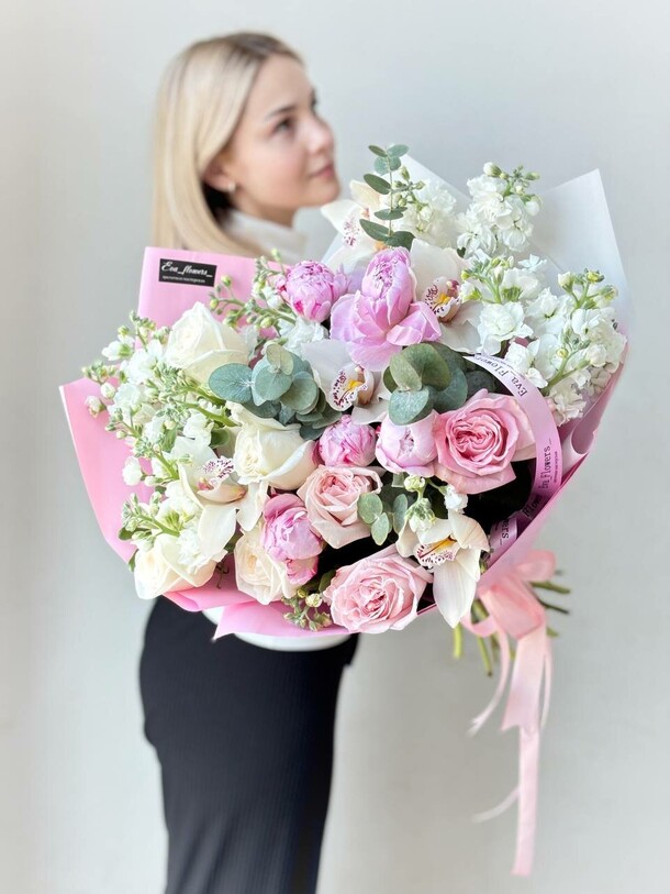 Пионы орхидеи розы, артикул F1411784 - 15125 рублей, доставка по городу. Flawery - доставка цветов