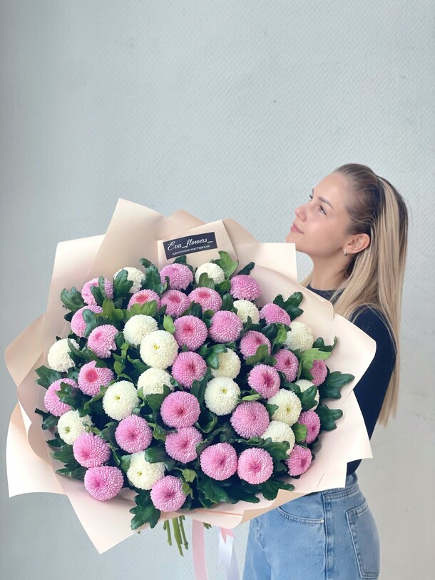 Трендовый букет хризантем момоко, артикул F1452002 - 25000 рублей, доставка по городу. Flawery - доставка цветов