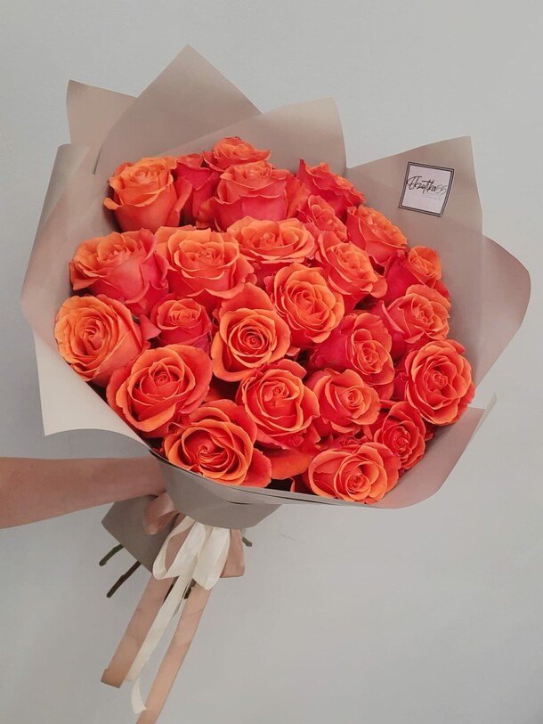 25 роз, артикул F1076375 - 8173 рублей, доставка по городу. Flawery - доставка цветов