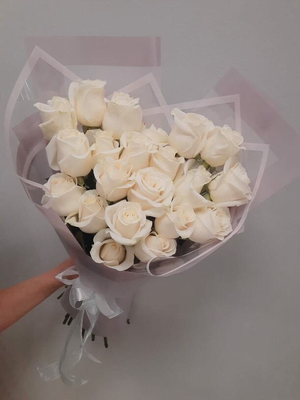 Розы, артикул F1076385 - 7173 рублей, доставка по городу. Flawery - доставка цветов