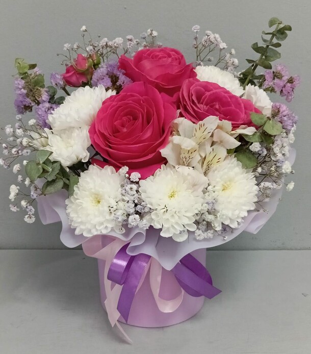 Цветы в коробке, артикул F1430260 - 3695 рублей, доставка по городу. Flawery - доставка цветов