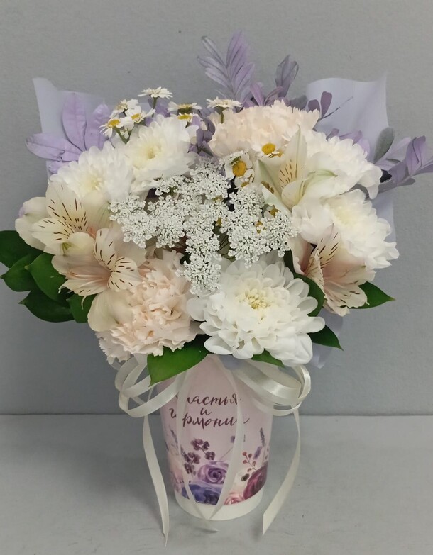 Цветы в стаканчике, артикул F1432534 - 1645 рублей, доставка по городу. Flawery - доставка цветов