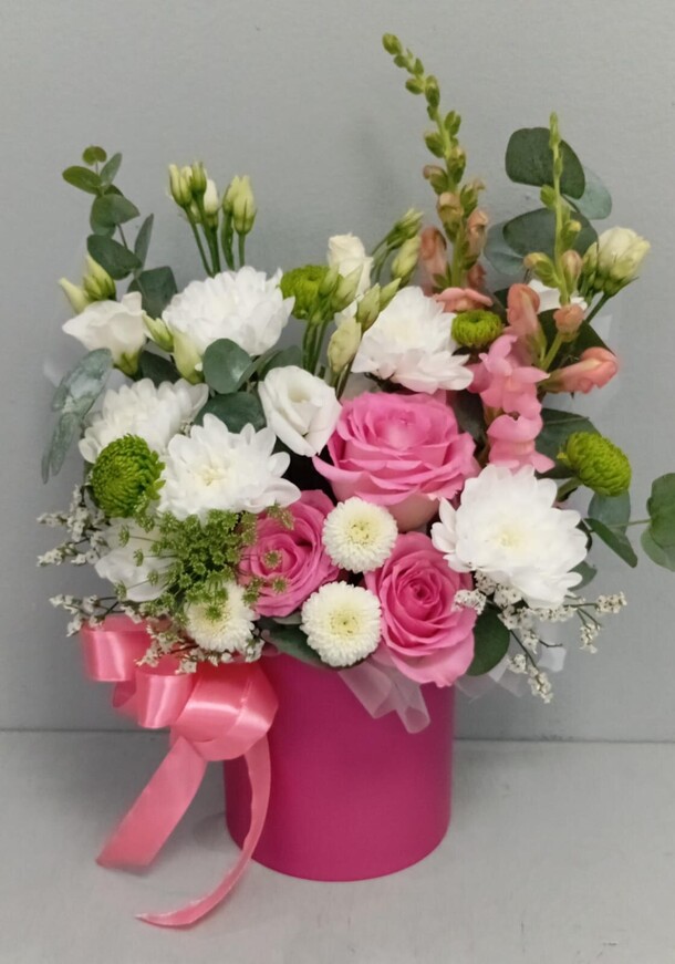 Цветы в коробке, артикул F1433378 - 3297 рублей, доставка по городу. Flawery - доставка цветов