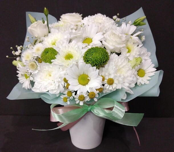 Цветы в стаканчике, артикул F1474583 - 2050 рублей, доставка по городу. Flawery - доставка цветов