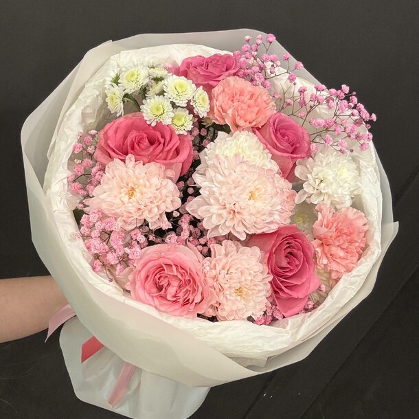 Букет сборный, артикул F1490655 - 3703 рублей, доставка по городу. Flawery - доставка цветов