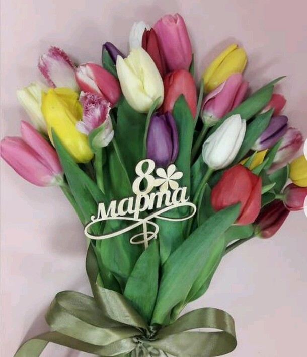 Букет тюльпанов, артикул F72877 - 4593 рублей, доставка по городу. Flawery - доставка цветов