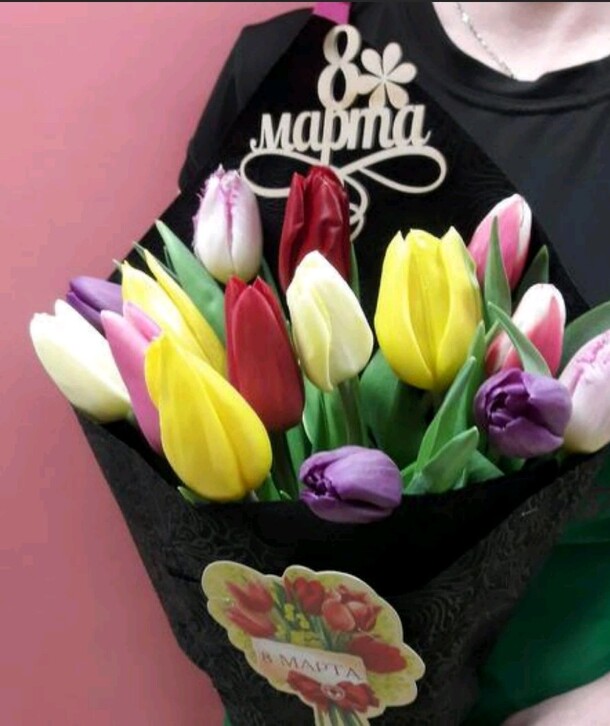 Букет тюльпанов, артикул F72878 - 3939 рублей, доставка по городу. Flawery - доставка цветов