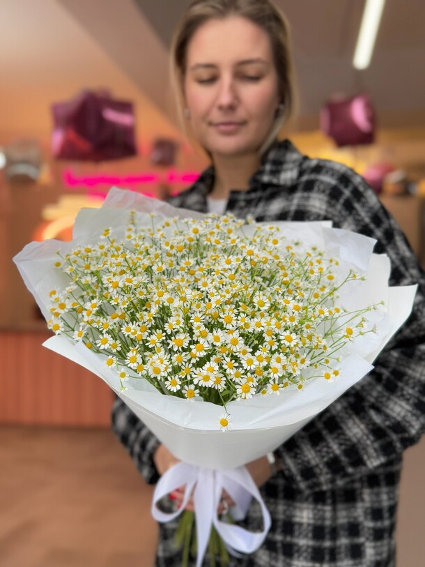 Полевая ромашка, артикул F1435784 - 5590 рублей, доставка по городу. Flawery - доставка цветов