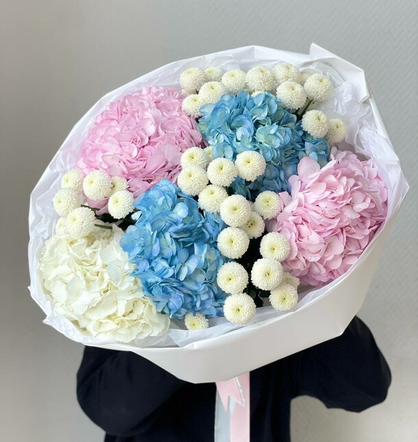 Сантини с гортензиями, артикул F1257333 - 7425 рублей, доставка по городу. Flawery - доставка цветов