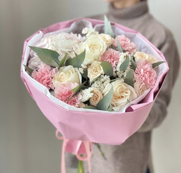 Нежнейший букетик, артикул F1264391 - 7249 рублей, доставка по городу. Flawery - доставка цветов